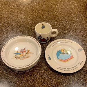 Wedgwood Peter rabbit dish set